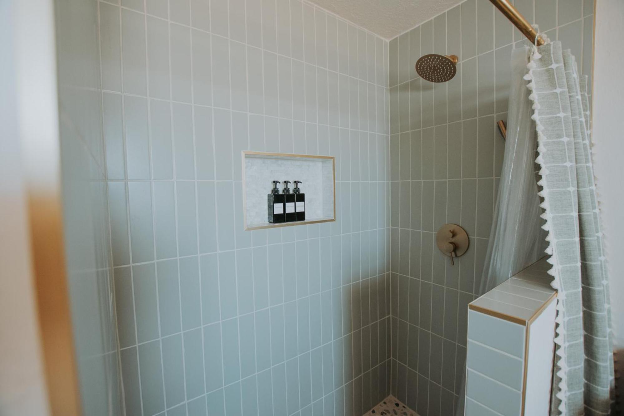 앨버커키 Bohemian Chic An Eclectic Escape-Hot Tub-Pet Friendly-No Pet Fees! 빌라 외부 사진
