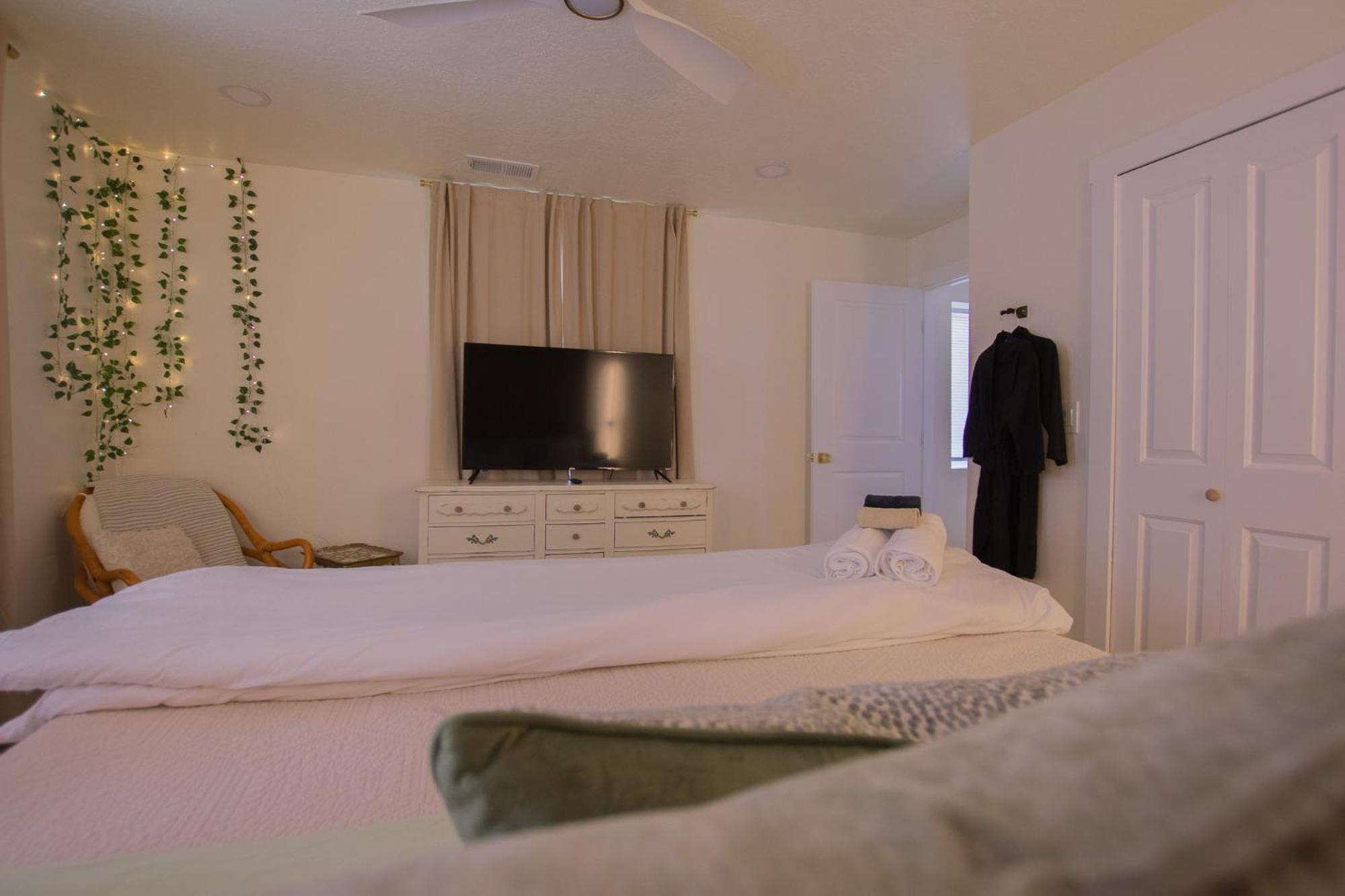 앨버커키 Bohemian Chic An Eclectic Escape-Hot Tub-Pet Friendly-No Pet Fees! 빌라 외부 사진