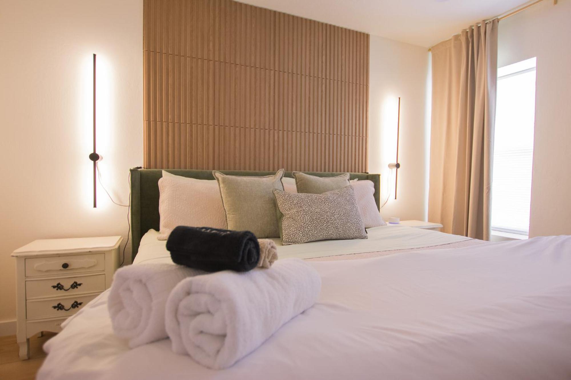 앨버커키 Bohemian Chic An Eclectic Escape-Hot Tub-Pet Friendly-No Pet Fees! 빌라 외부 사진