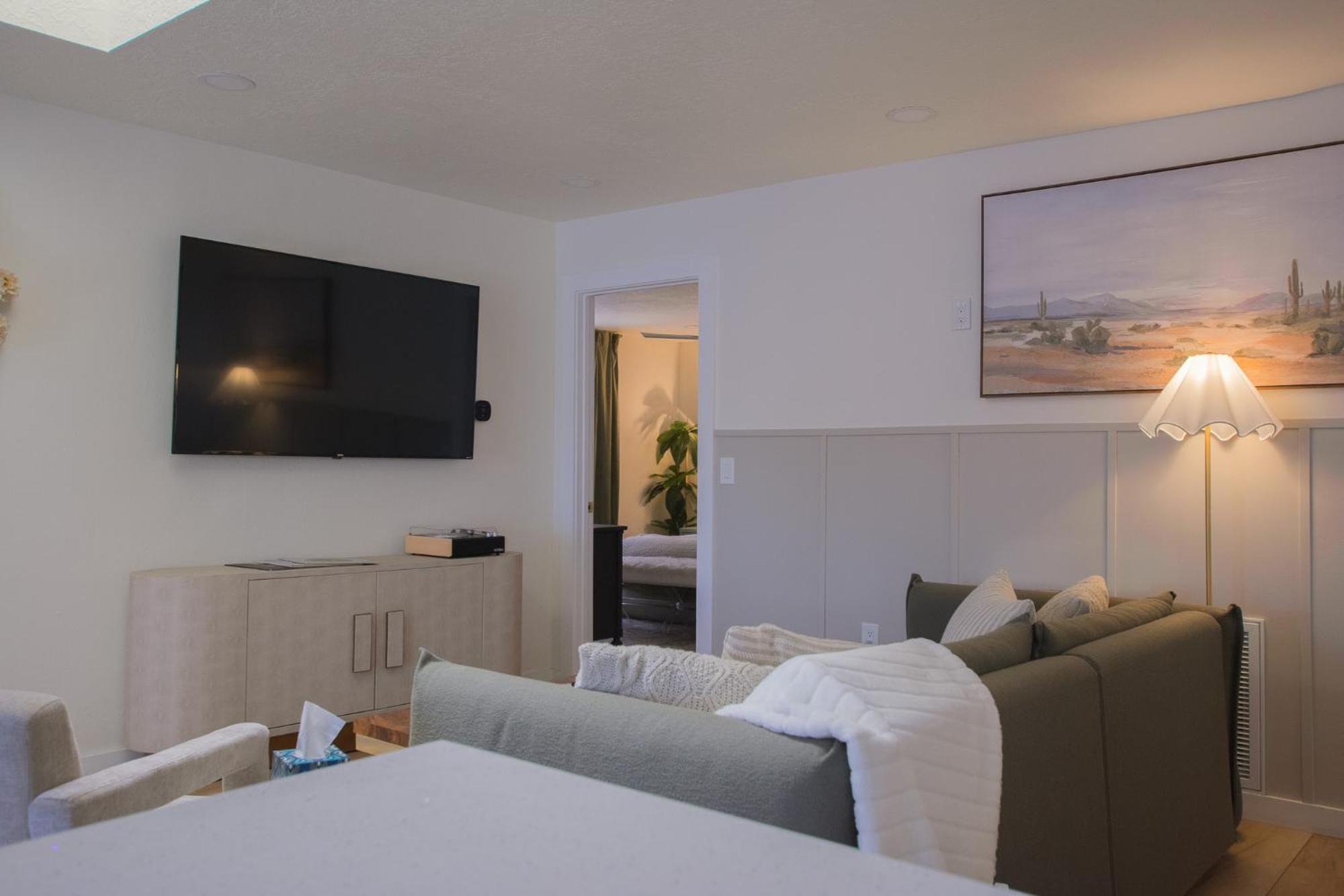 앨버커키 Bohemian Chic An Eclectic Escape-Hot Tub-Pet Friendly-No Pet Fees! 빌라 외부 사진