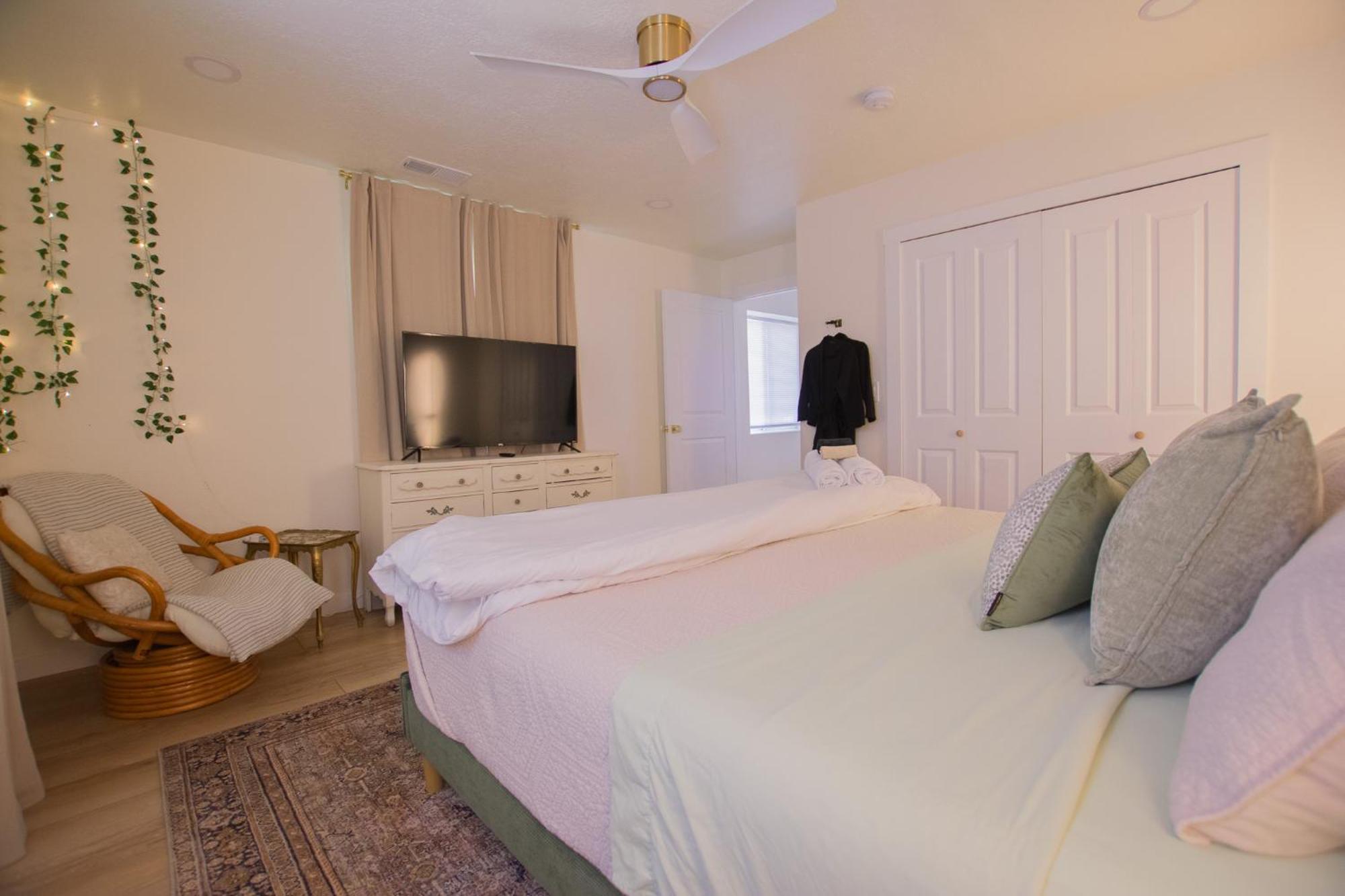 앨버커키 Bohemian Chic An Eclectic Escape-Hot Tub-Pet Friendly-No Pet Fees! 빌라 외부 사진